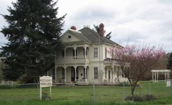 Auburn Neely Mansion